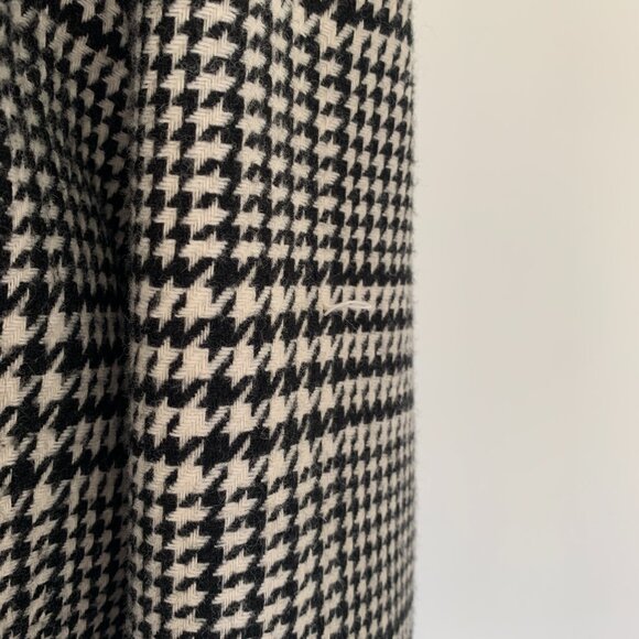 Elegant Black and White Houndstooth Women's Blazer - Picture 7 of 10